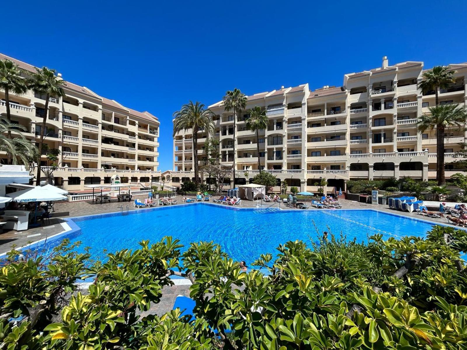 Lovely 1 Bed Apartment In Castle Harbour C108 Los Cristianos  Esterno foto