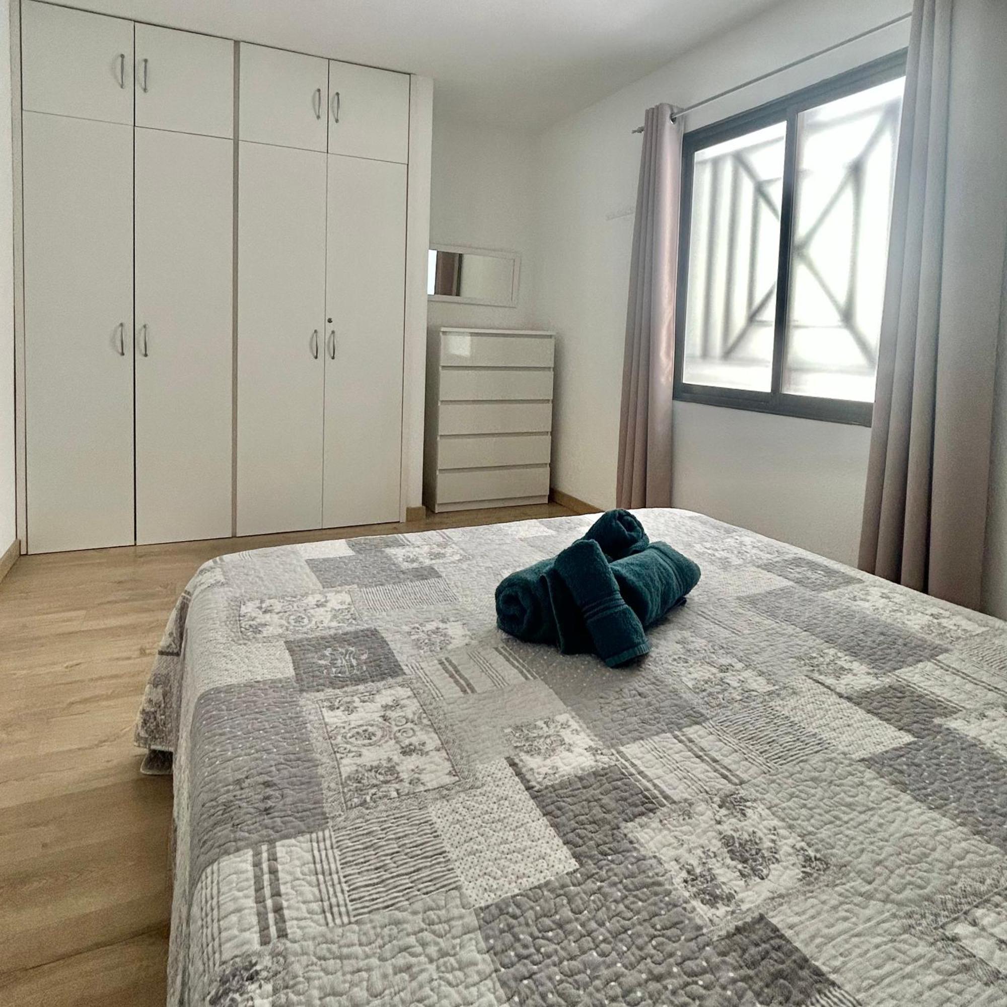 Lovely 1 Bed Apartment In Castle Harbour C108 Los Cristianos  Esterno foto